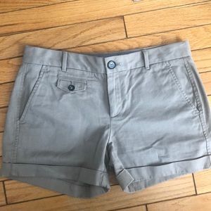 Petite Banana Republic Clay colored shorts